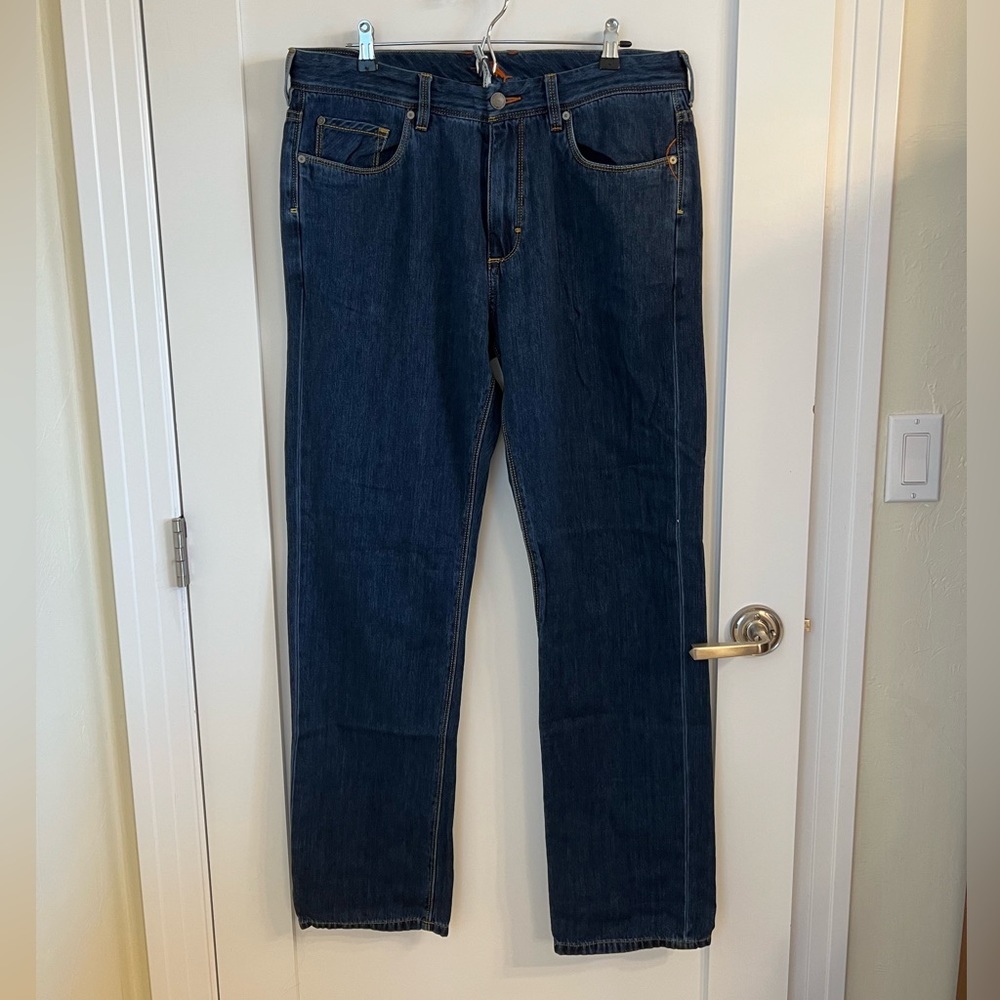 Last Chance! Tommy Bahama Men’s Straight Cut Jeans